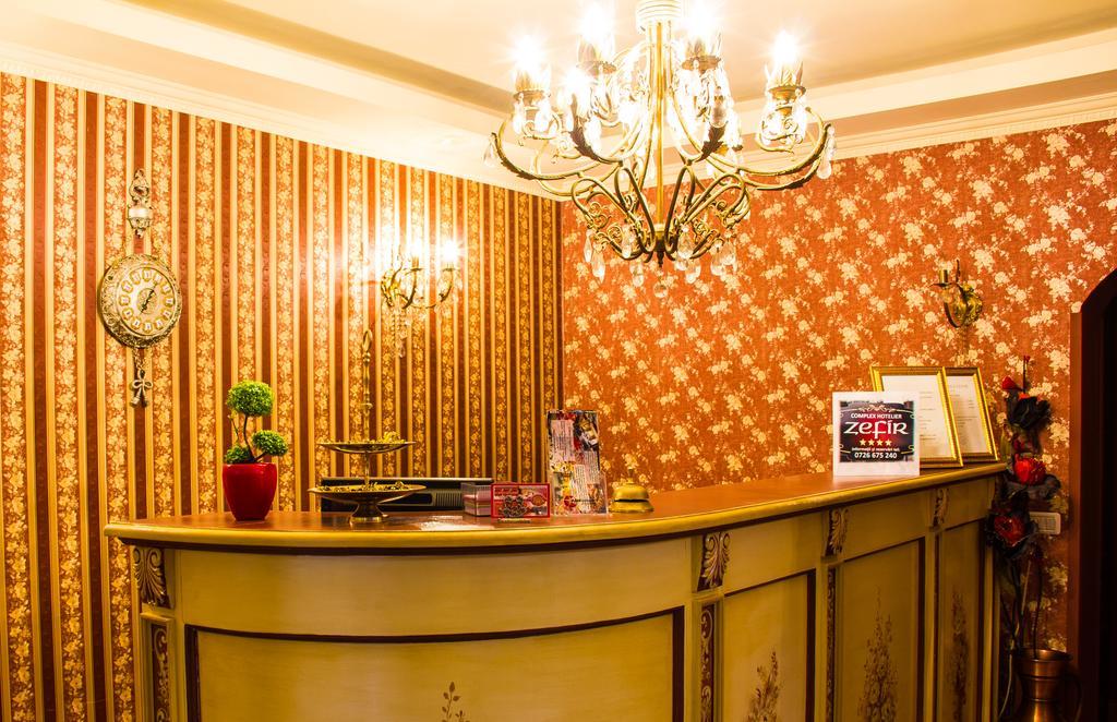 Hotel-Pensiunea Zefir Timişoara Extérieur photo