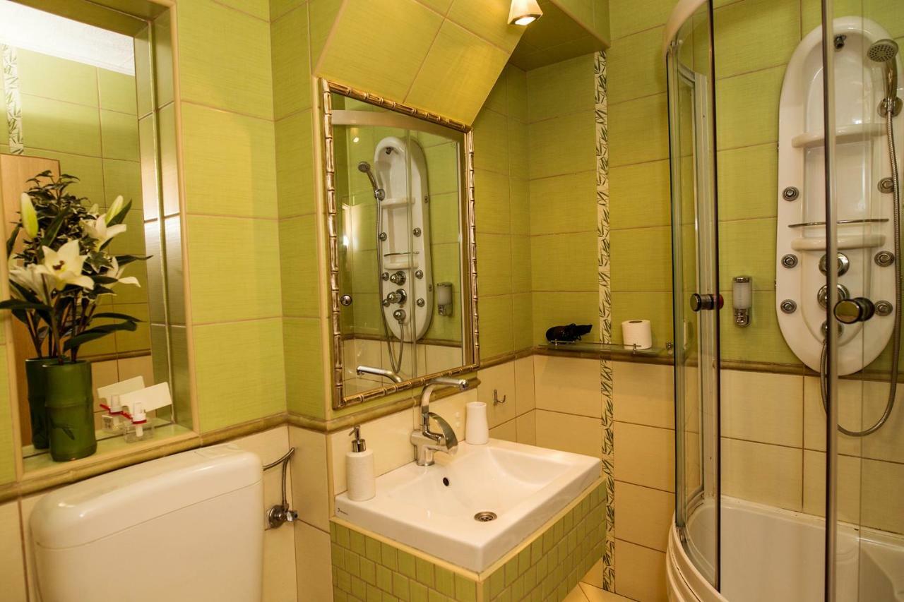 Hotel-Pensiunea Zefir Timişoara Extérieur photo