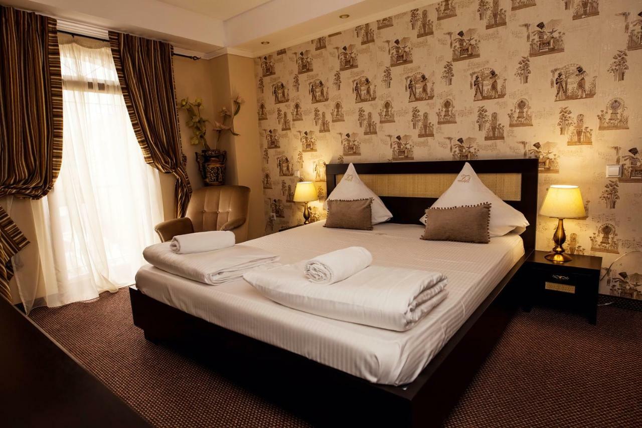 Hotel-Pensiunea Zefir Timişoara Extérieur photo