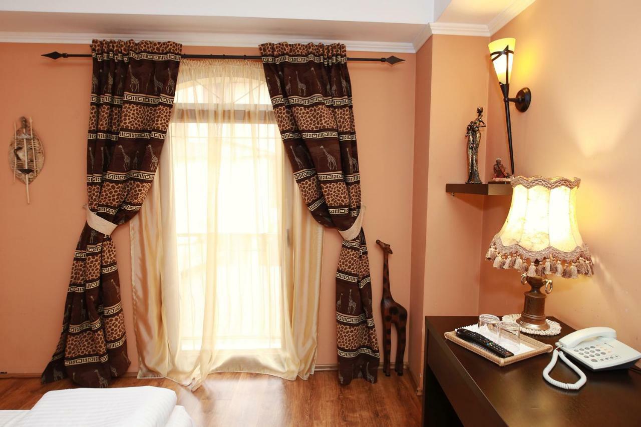 Hotel-Pensiunea Zefir Timişoara Extérieur photo